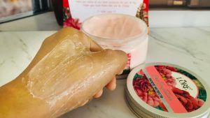 lore rose temptation body scrub
