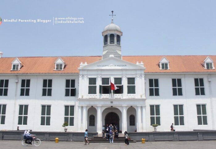 Liburan Edukasi Anak: Nostalgia Dua Generasi dalam Petualangan Klasik Kota Tua Jakarta